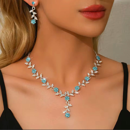 Women Crystal flower leaf necklace